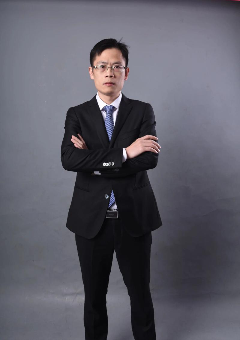 黄启仲 制作统筹负责人